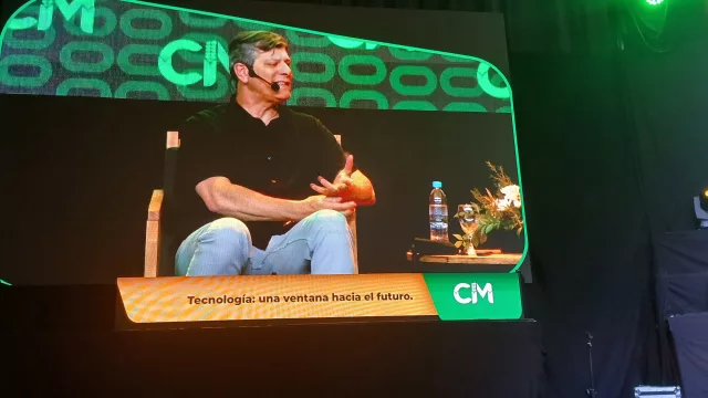 Mario Pergolini en el Congreso Internacional de maíz: la tecnología está hackeando al  el ser humano