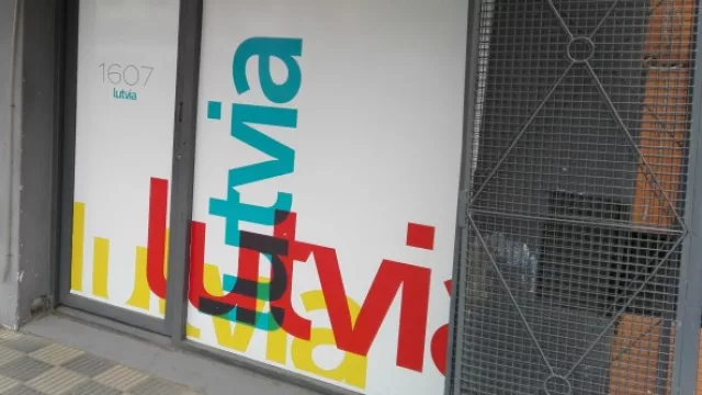 Entrada de la agencia ubicada en Hulluman 1607 en barrio Ayacucho