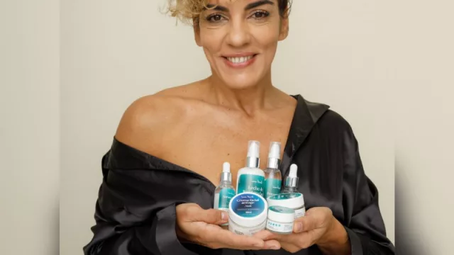Laura Posada no es solo “ropa pre amada”, ahora también es dermocosmética (lanzó su línea propia de SkinCare 100% natural)
