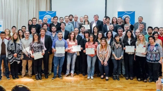 A través de su programa Naves, Banco Macro premió a cinco emprendedores de Córdoba