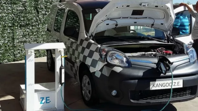 En San Marino impulsan rebaja de 50% en autos eléctricos