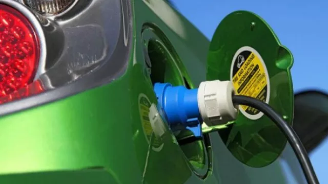 Desde Italia nos comenta sobre los autos híbridos