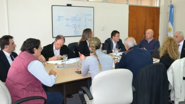 ¿Se vienen los mecánicos universitarios?, avanza proyecto de diplomatura automotriz (Gobierno + Blas Pascal y Austral) 