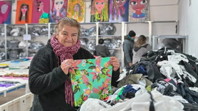 Comenzó con un curso de costura en un Parque Educativo, retiró retazos en el Centro Verde Telas y hoy tiene su propio emprendimiento circularc