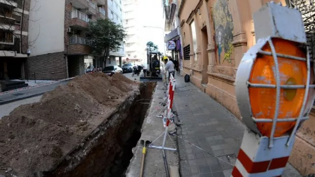 Avanza la obra del aliviador cloacal en un sector de Nueva Córdoba