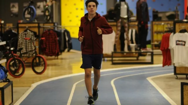 ¿Cómo las sentís? Antes de comprarte un calzado que vale mucho dinero… ¿Lo probás con una vueltita a la pista?