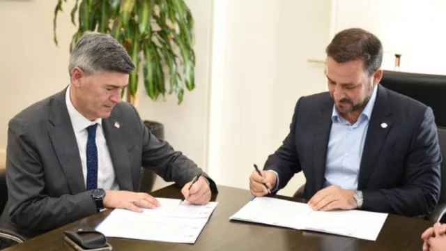 Passerini firmó un convenio marco de colaboración con el intendente de Escobar