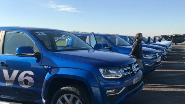 VW presentó su “tanque” en Campo de Mayo (la Amarok V6 es el tope de gama de la categoría)