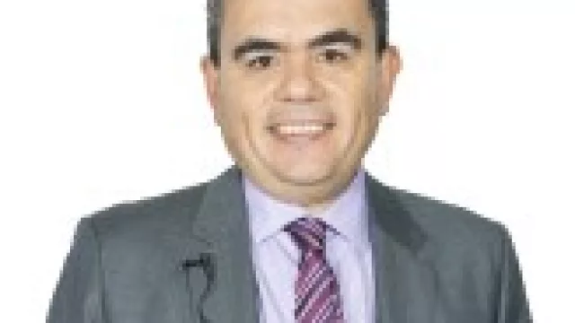 Lo intentó, no lo dejaron (alguien lo hará)