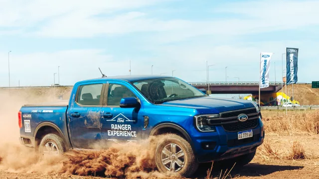 Con circuito propio, Montironi puso a prueba las nuevas camionetas de Ford en lo que fue la Ranger Experience 2024 (la 2da edición que llega a Córdoba)