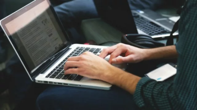 El cambio de gobierno en Argentina impulsó crecimiento comercial en Uruguay