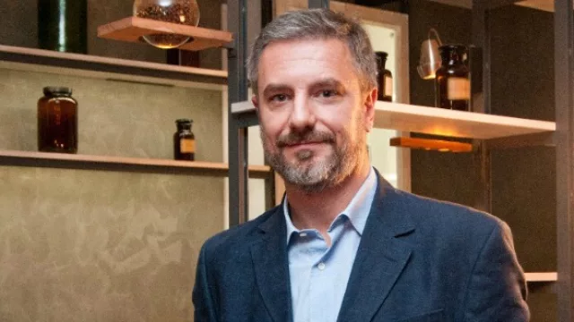 En todos los casos el tratamiento es prescrito y supervisado por profesionales médicos.