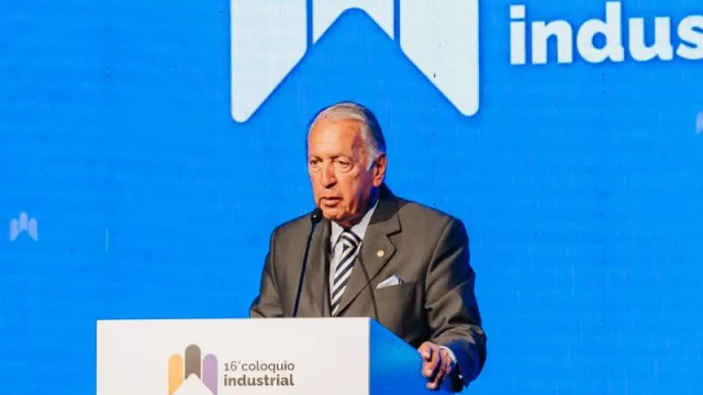 Funes de Rioja en el coloquio de la UIC: “Quiero que seamos una potencia industrial, y que volvamos a ser como en los ‘80” (fuertes como Brasil)