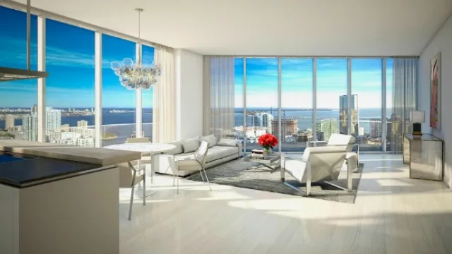 Exceso de oferta en bienes raíces (bajan precios para promover ventas)