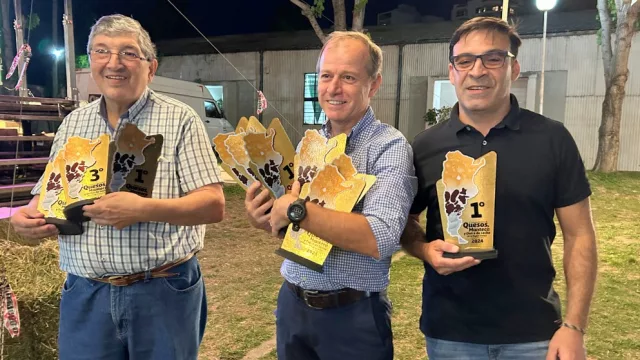 Córdoba se quedó con los primeros premios en quesos, dulce de leche y manteca en el 2º Concurso Nacional de la Región Centro (participaron 70 empresas)