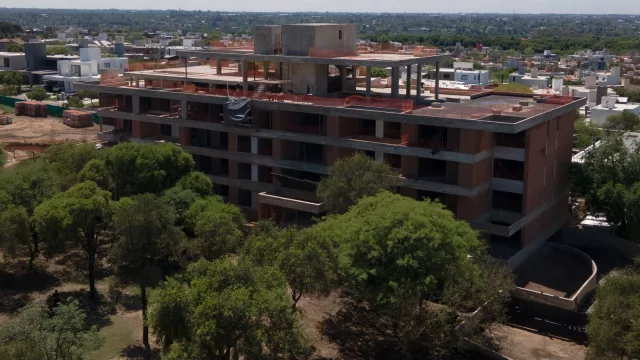 Foresta, el desarrollo de Inland, va tomando forma (en septiembre de 2025 entregan la primera de tres torres)