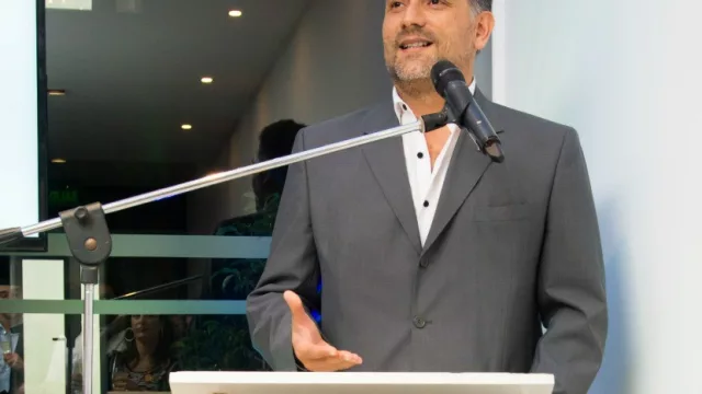 Pilay entregó el Regam Pilay 11 (el primero del año: 30 deptos, 1 local)