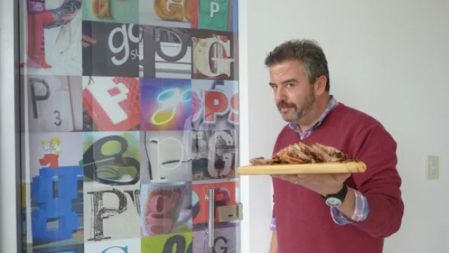 Si bien Marcelo fue el anfitrión el resto del equipo también cocina una vez por semana en la agencia.