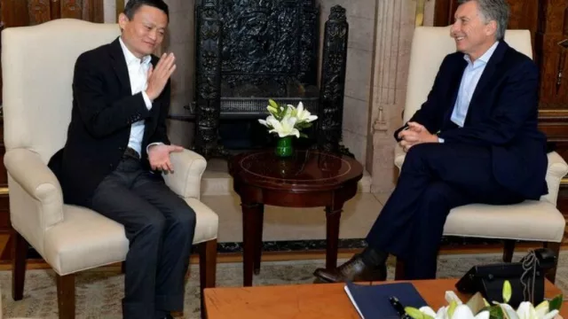 Macri firmó acuerdo con Alibaba para la venta on line de vinos y productos frescos a China