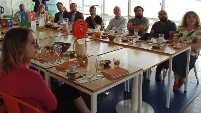 La Mesa Naranja fomenta la internacionalización de las empresas (en 2021 un  95% de la industria audiovisual cordobesa manifestó tener interés en "venderse" afuera)