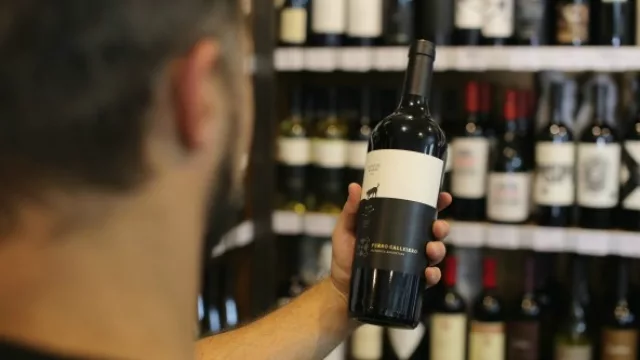 Un vino para acompañar unas achuritas...