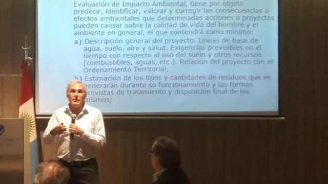 "Los productores pueden dormir tranquilos: en Córdoba tenemos la mejor Ley de políticas ambientales"