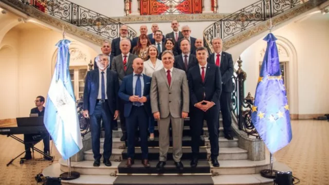 Passerini y Llaryora recibieron a embajadores de la Unión Europea