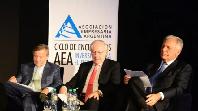 Rattazzi genial: pidió por los bitrenes… ¡y por un semáforo que no funciona hace 20 años!