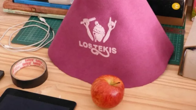 Con los Tekis vienen trabajando hace varios años, y son los encargados de la puesta de sus shows.
