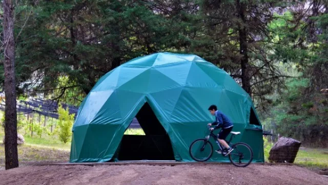 Domos Córdoba, otra forma de montar un stand (y hasta tu hogar)