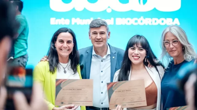 Passerini entregó certificados a los nuevos egresados de la Diplomatura en Economía Circular y Estrategias de Sustentabilidad