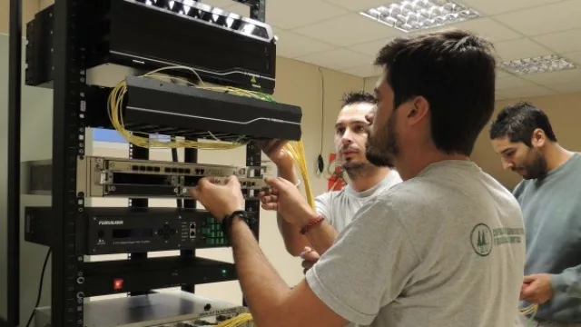 La Cooperativa de Luque llega con fibra al hogar (caso testigo de inversión rentable en última milla)