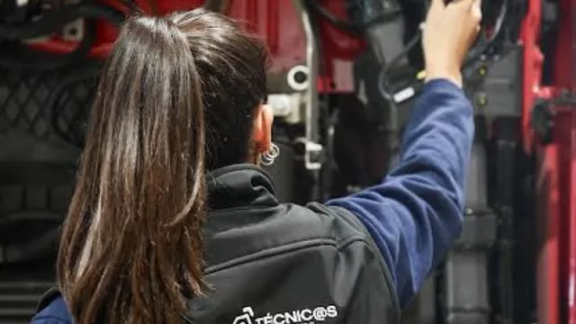 Scania celebró con estudiantes el cierre de “Técnic@s del Futuro” (un paso hacia la profesión y la sustentabilidad)