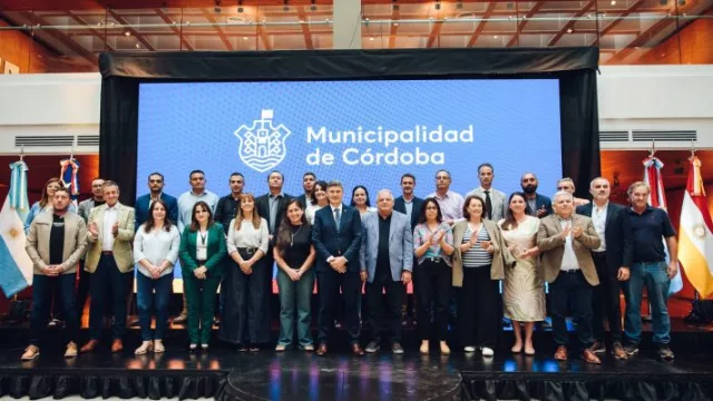 Passerini firmó convenios de cooperación con 18 municipios y comunas: “Los gobiernos locales vamos a ser el puntal de recuperación de Argentina”