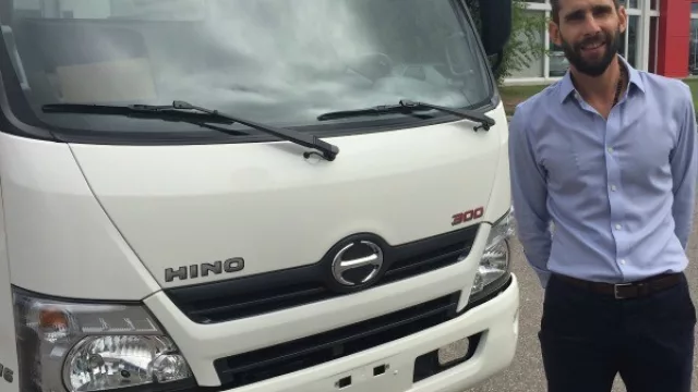 Hino llega a Córdoba de la mano de Centro Motor (muestra de respaldo de Toyota a los Ramonda)