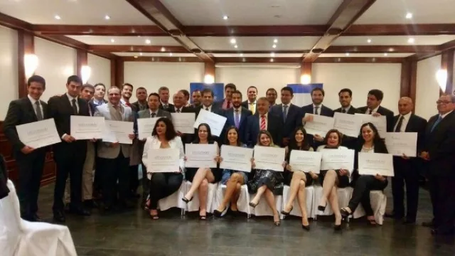 Initiative lanza tres nuevos diplomados con certificación internacional
