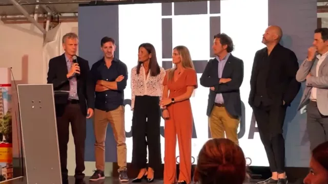 En foto Marcos Malbrán y parte de los directivos de Casa FOA, quienes confirmaron la nueva edición que tendrá lugar en 2025 en la zona norte de la ciudad.