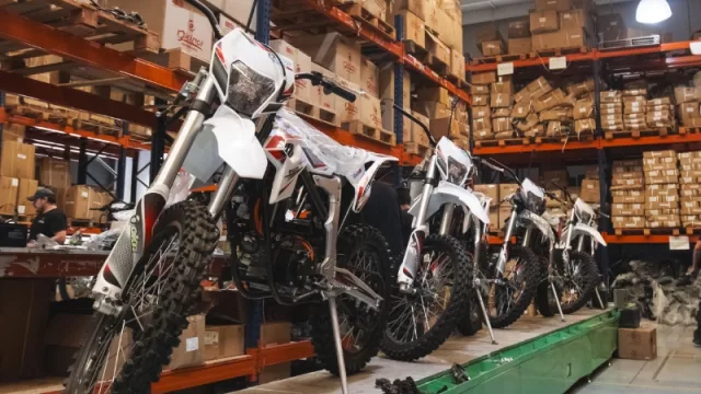 Okinoi cierra el 2024 a tres turnos de producción y con sobredemanda (de 200 a 500 unidades por mes)