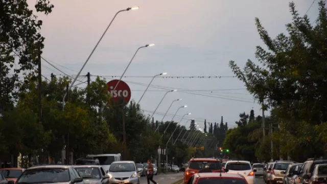 Las luces LED también llegaron a la Recta Martinoli