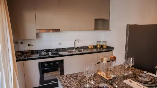 La casa modelo de One Dakota Housing: cocina