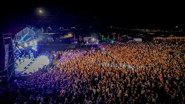 Las Noches Cordobesas se viven en el lago de Villa Rumipal