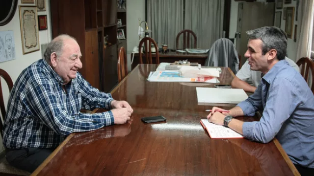 Juan Blangino recibió a InfoNegocios en su oficina en Montecristo. -Los argentinos debemos dejar de mentirnos-, sentenció.