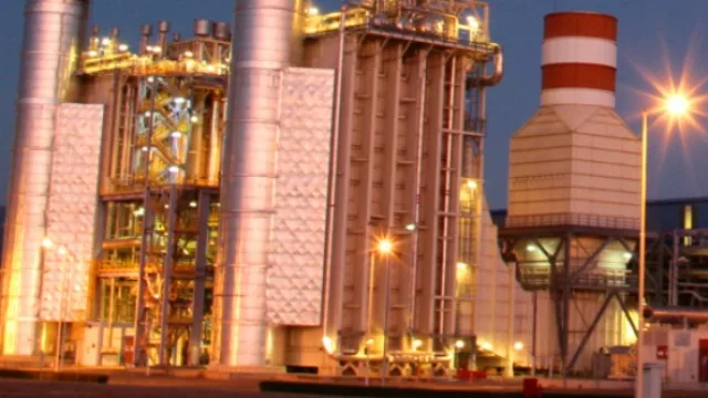 El gigante eléctrico AES anunció que planea invertir en energías renovables