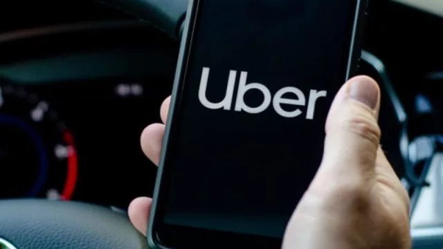 ¿Qué hacer si te paran arriba de un Uber? Un abogado cordobés explica el procedimiento (para conductores y acompañantes)