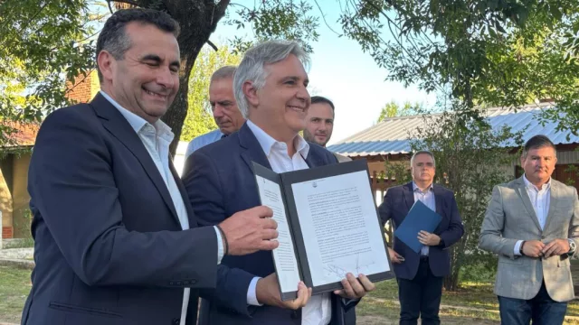 Llaryora anunció importantes obras viales en ruta 5 entre Rumipal y Villa del Dique