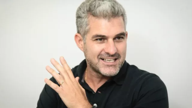 Directo. Santiago asegura que los empresarios no deben aprovecharse del Estado. 
