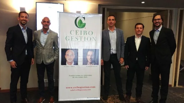 De izq. a der.: Ignacio Sagués, CEO de Inviú, Lucas Carmona y Agustín Jáuregui, fundadores de Ceibo Gestión; Mariano Di Maggio y Diego Martínez Burzaco, Head of Commercial y Reserach & Strategy respectivamente.