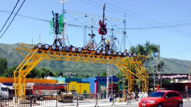 La obra que el artista realizó para la reciente edición de Cosquín Rock.