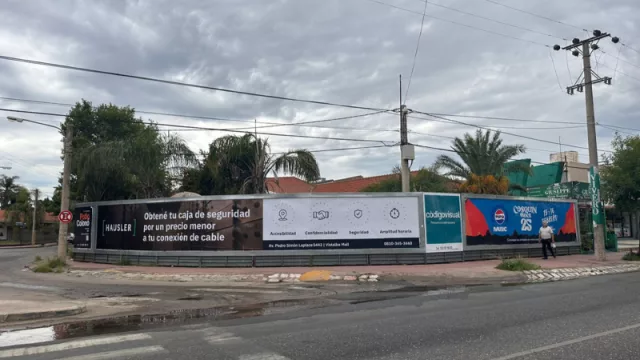 Av. Rafael Núñez al 4100, donde funcionara Rancho Grade iría un Hard Rock