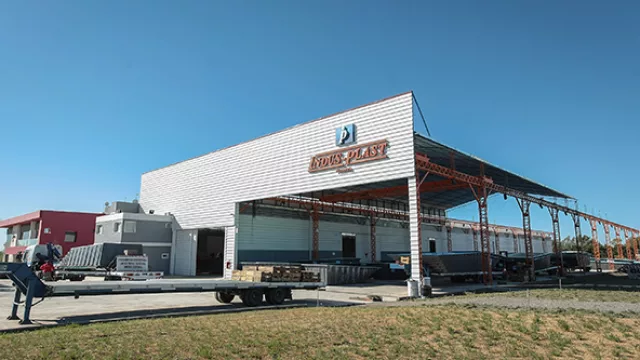 En Argentina se instalan unas 15.000 piletas por año: 10.000 de fibra de vidrio y unas 5.000 aún hechas de hormigón.